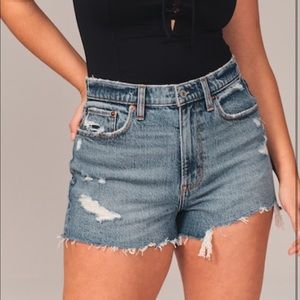 Abercrombie & Fitch Mom Short
